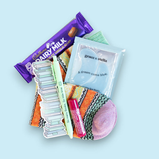 Book Lover's Cozy Bag